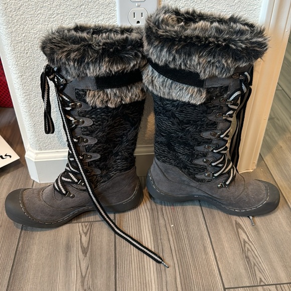 MUKLUKA hiking and snow boots NWT size 7 - Picture 5 of 8